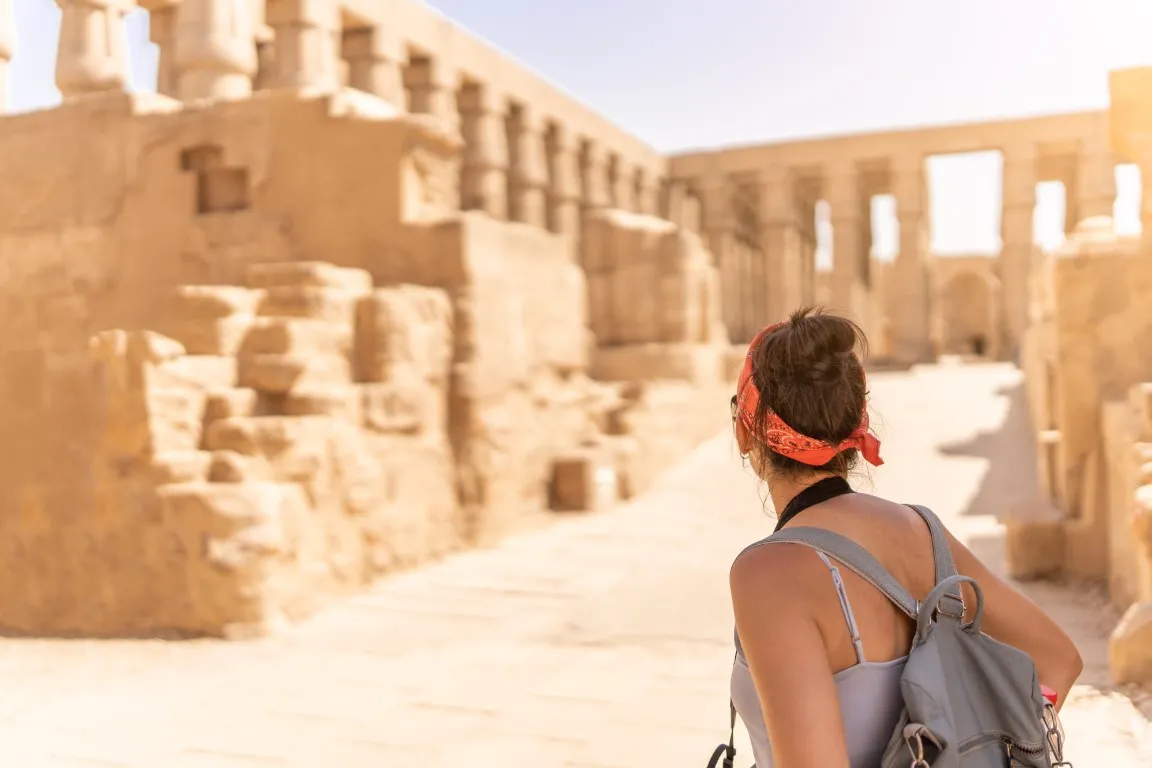 Day Trip from Hurghada to Luxor: Private Tour or Coach? 11 Key Tips for 2026