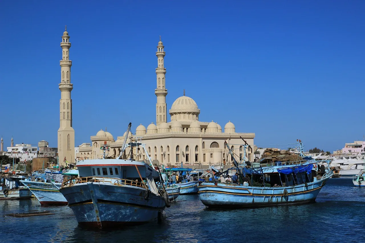 Stadtrundfahrt Hurghada & El Guna