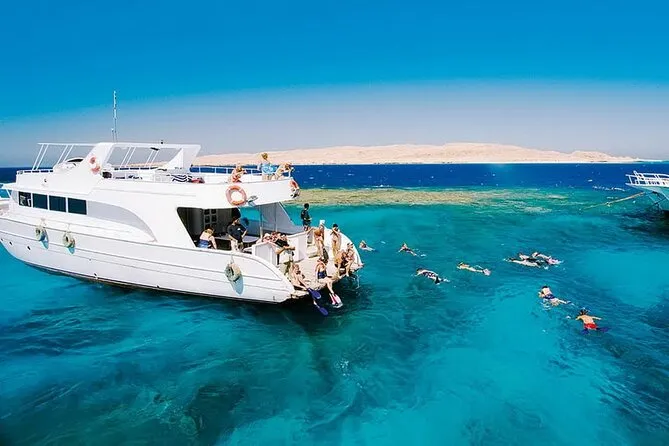 Private Snorkeling Boat Tour Photo 2